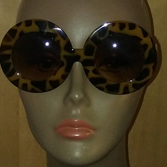 😎 big round leopard sunnies for super stars! - Picture 2 of 5